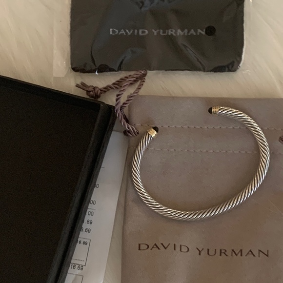 David Yurman Onyx Cable bracelet - like new! Not a single scratch.. - Picture 1 of 3